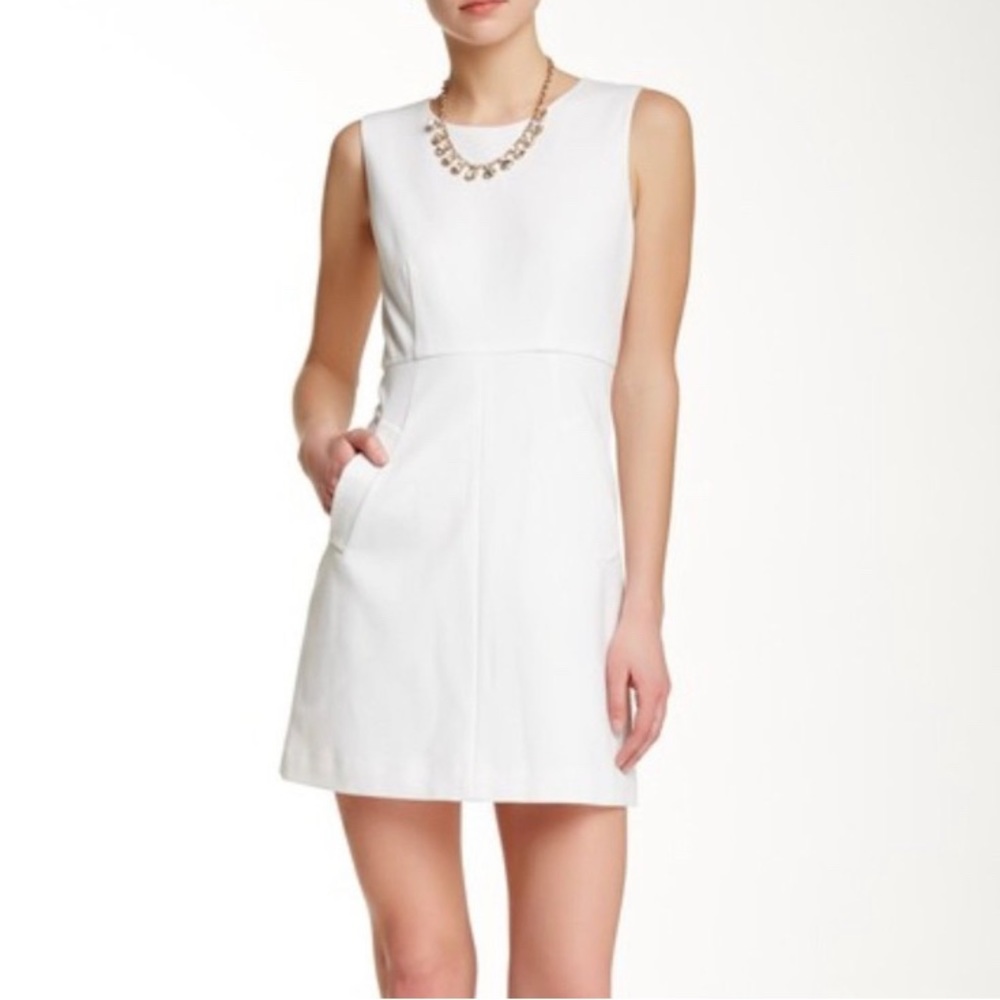 Diane von Furstenberg Carpreena Mini A-Line, White dress with pockets, size 12